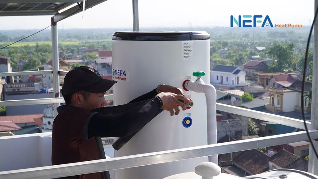 Máy nước nóng gián tiếp là gì?