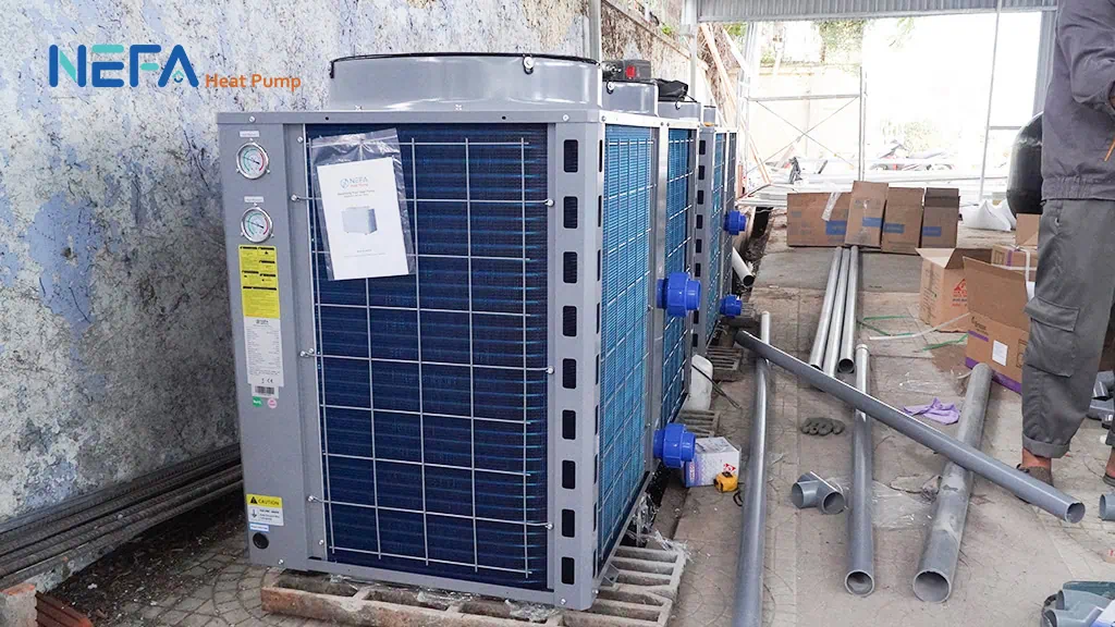 Kiểm tra hiệu suất trao đổi nhiệt tổng quan khi kiểm tra cụm Heatpump khi bảo trì máy nước nóng trung tâm.